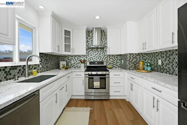 2038 Hartnell St, Union City, CA 94587