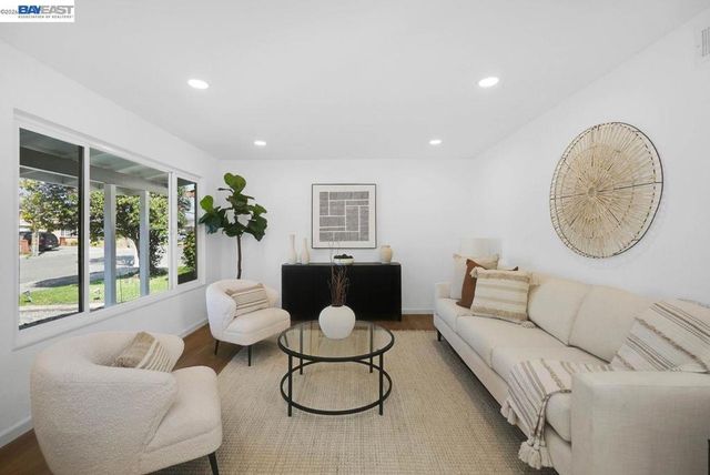 2038 Hartnell St, Union City, CA 94587