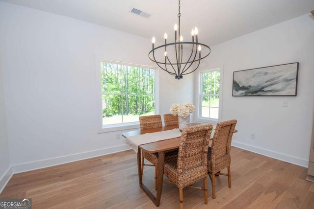 280 Wolf Creek Cove, Lagrange, GA 30240