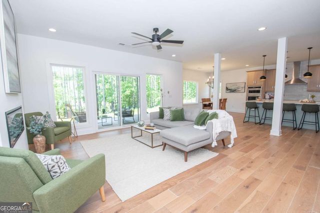 280 Wolf Creek Cove, Lagrange, GA 30240