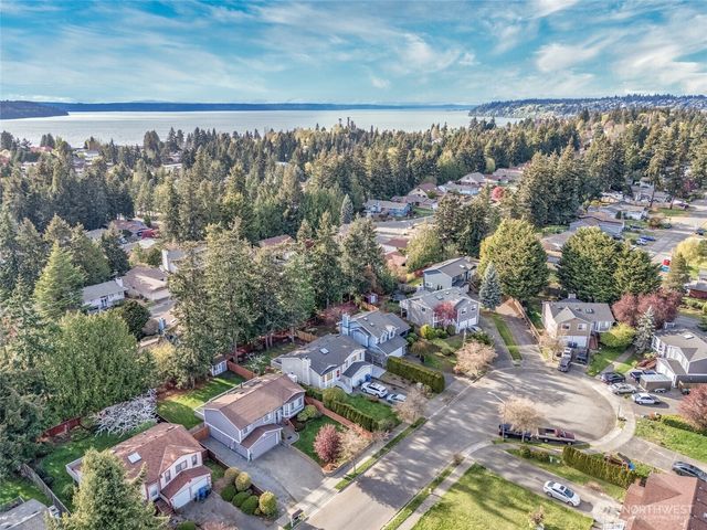 24941 13th Place S, Des Moines, WA 98198