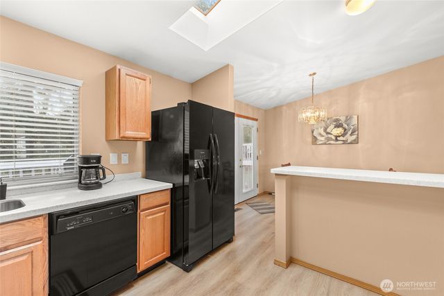 24941 13th Place S, Des Moines, WA 98198