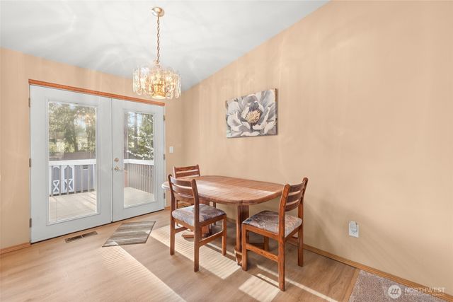 24941 13th Place S, Des Moines, WA 98198