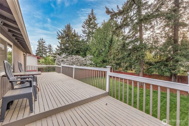 24941 13th Place S, Des Moines, WA 98198
