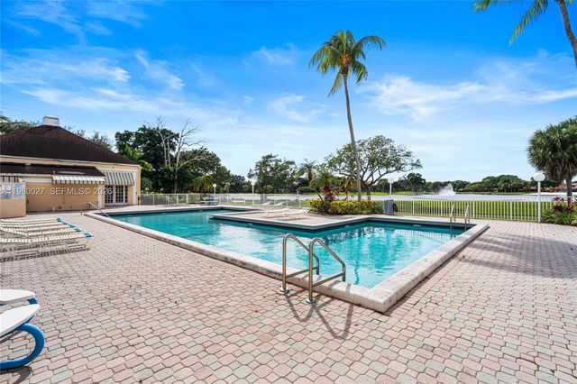 15295 SW 106th Ln 717, Miami, FL 33196