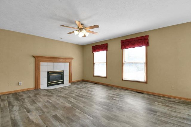 2433 Whitney Ave, Mansfield, OH 44906