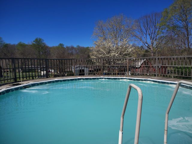 102 McKinney St, Estill Springs, TN 37330
