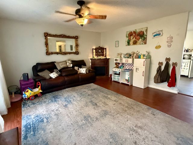 102 McKinney St, Estill Springs, TN 37330