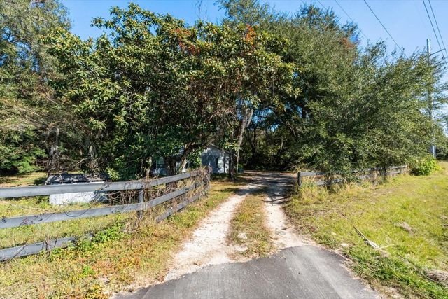 2009 ROBIE AVENUE, Mount Dora, FL 32757