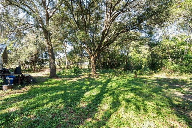 2009 ROBIE AVENUE, Mount Dora, FL 32757