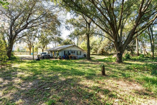 2009 ROBIE AVENUE, Mount Dora, FL 32757