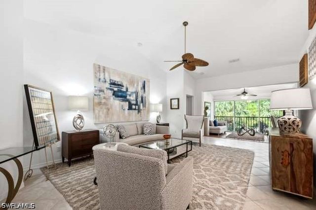 2515 Talon CT 404, Naples, FL 34105