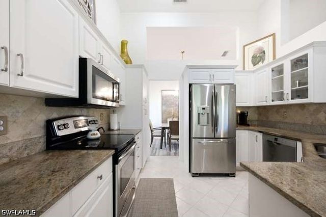 2515 Talon CT 404, Naples, FL 34105