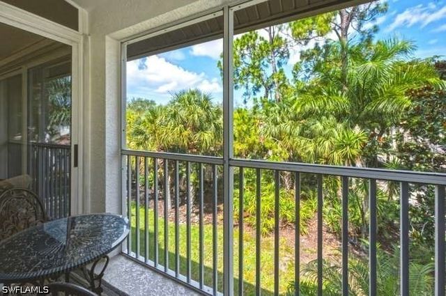 2515 Talon CT 404, Naples, FL 34105