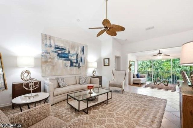 2515 Talon CT 404, Naples, FL 34105