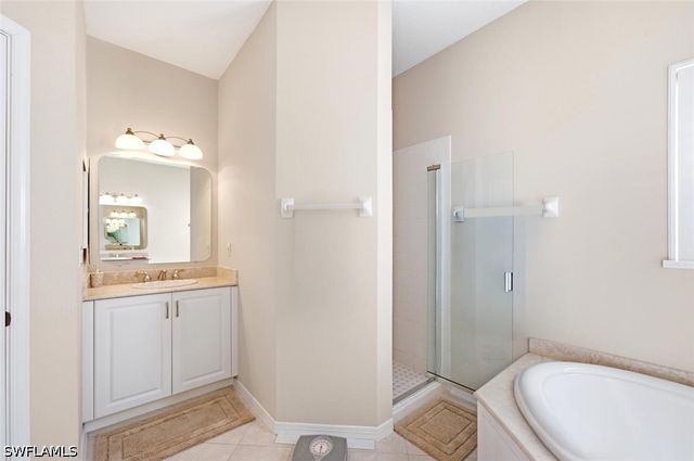2515 Talon CT 404, Naples, FL 34105