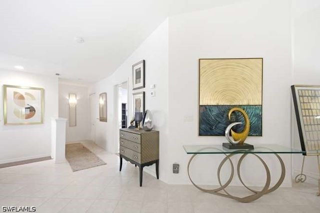 2515 Talon CT 404, Naples, FL 34105