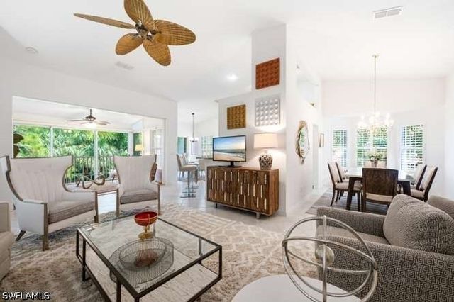 2515 Talon CT 404, Naples, FL 34105