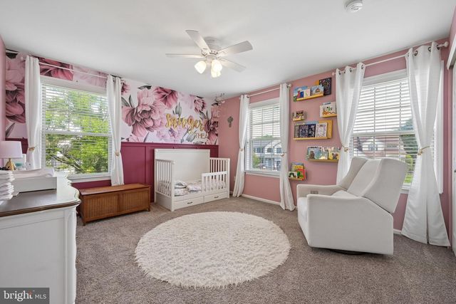 11 AMBERFIELD DR, Delran, NJ 08075