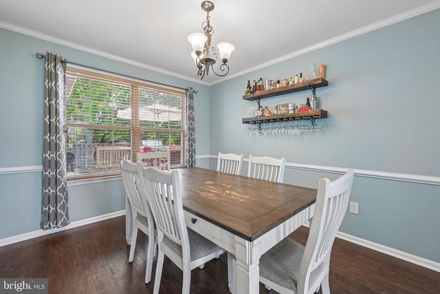 11 AMBERFIELD DR, Delran, NJ 08075