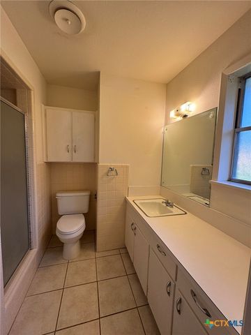 1464 Robin Lane, Seguin, TX 78155