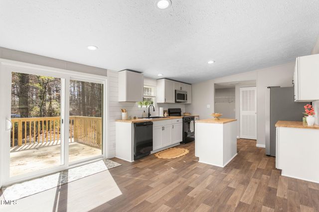 7761 Old 421 Road, Liberty, NC 27298