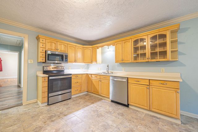 10061 Trailway Drive, Montgomery, TX 77316