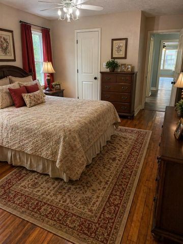 10061 Trailway Drive, Montgomery, TX 77316