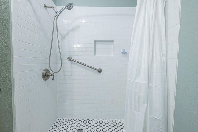 10061 Trailway Drive, Montgomery, TX 77316