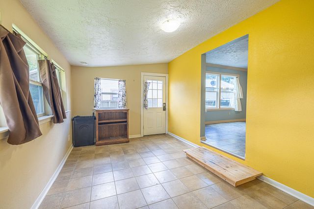 10061 Trailway Drive, Montgomery, TX 77316