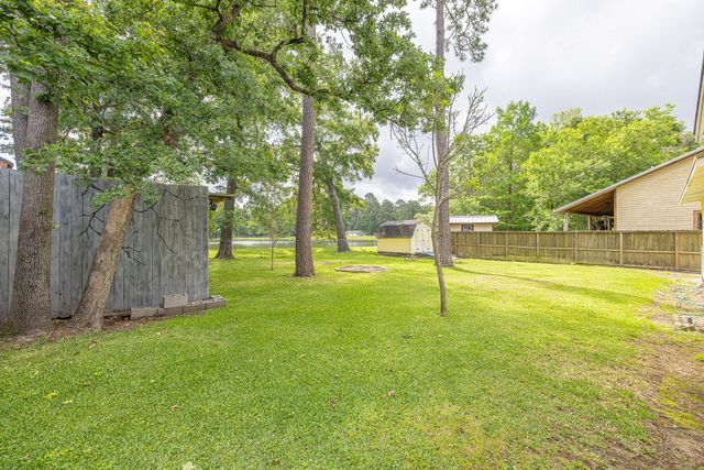 10061 Trailway Drive, Montgomery, TX 77316