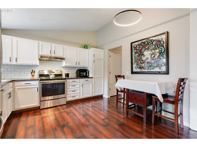 2215 Ne 155TH St, Vancouver, WA 98686