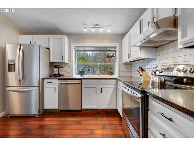 2215 Ne 155TH St, Vancouver, WA 98686