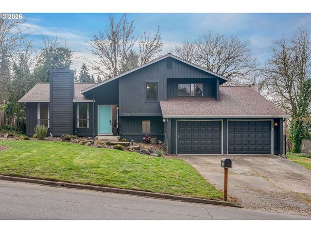 2215 Ne 155TH St, Vancouver, WA 98686