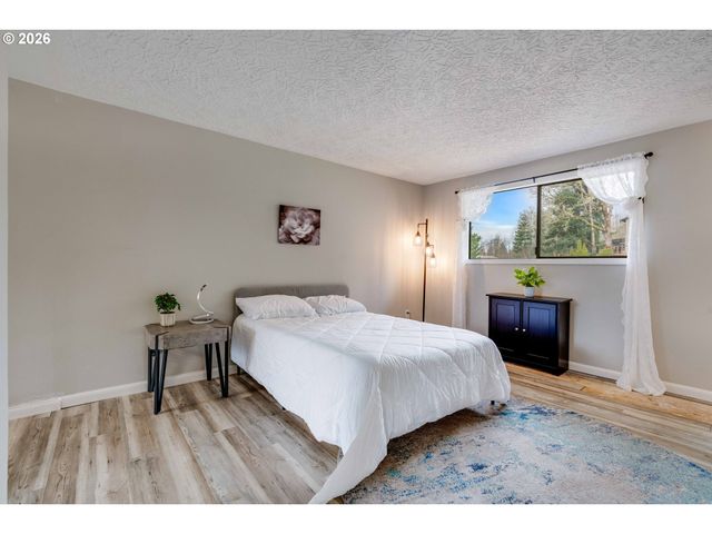 2215 Ne 155TH St, Vancouver, WA 98686