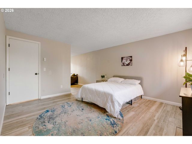 2215 Ne 155TH St, Vancouver, WA 98686