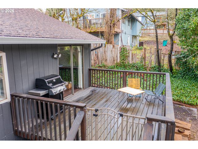 2215 Ne 155TH St, Vancouver, WA 98686