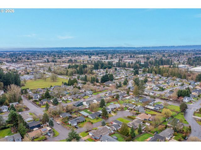 2215 Ne 155TH St, Vancouver, WA 98686