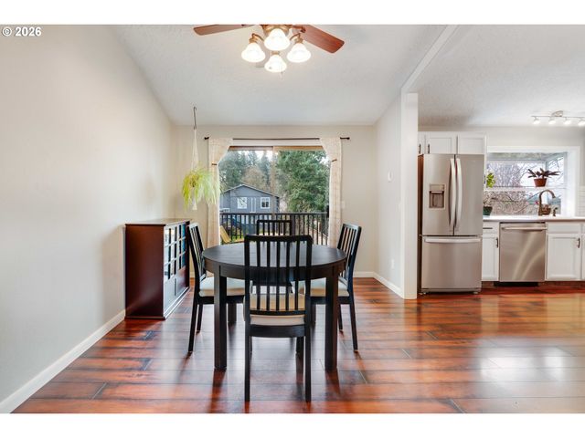 2215 Ne 155TH St, Vancouver, WA 98686