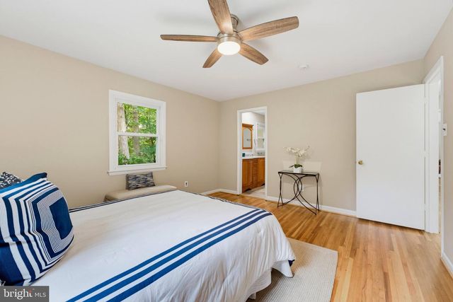 7235 HADLOW DR, Springfield, VA 22152
