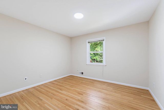 7235 HADLOW DR, Springfield, VA 22152