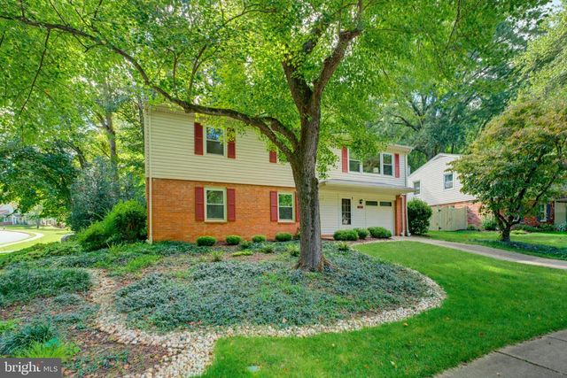7235 HADLOW DR, Springfield, VA 22152