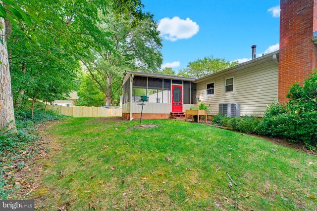 7235 HADLOW DR, Springfield, VA 22152