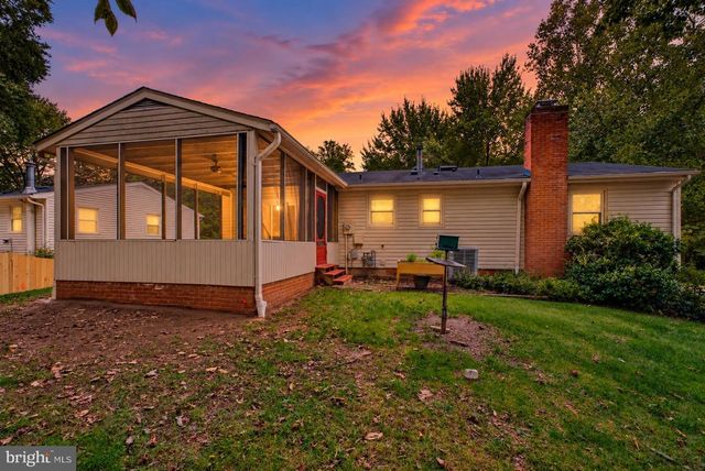 7235 HADLOW DR, Springfield, VA 22152