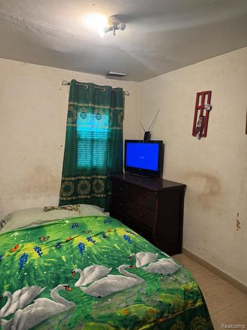 17195 Asbury Park, Detroit, MI 48235