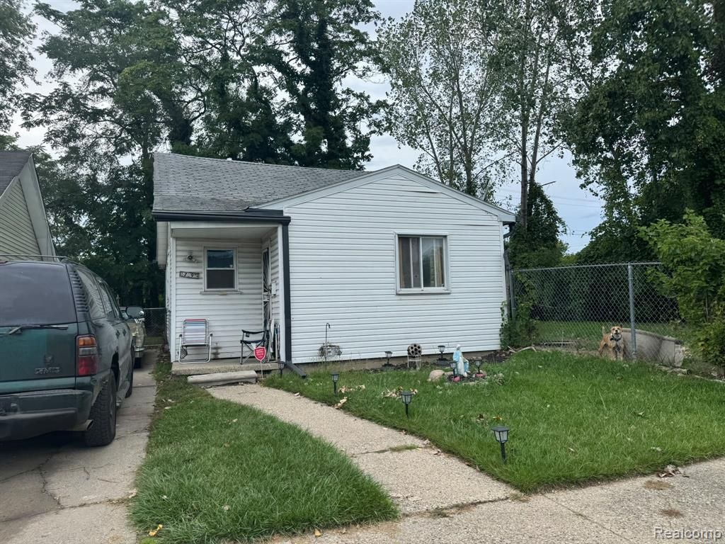 17195 Asbury Park, Detroit, MI 48235
