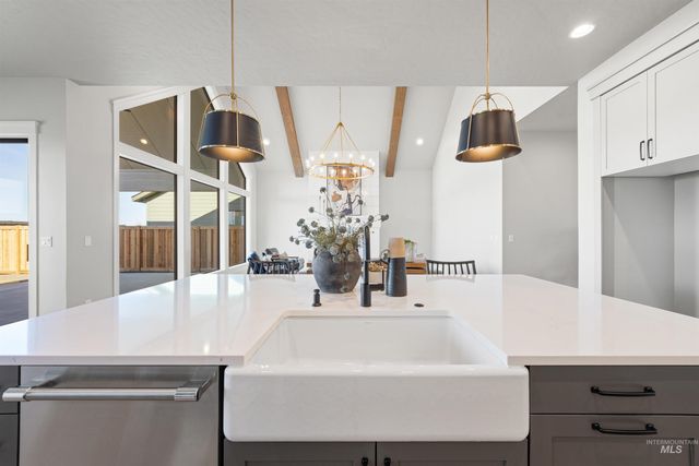 6865 S Utmost Way, Meridian, ID 83642