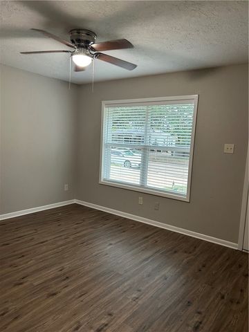 916 South Gordon Street, Bryan, TX 77802