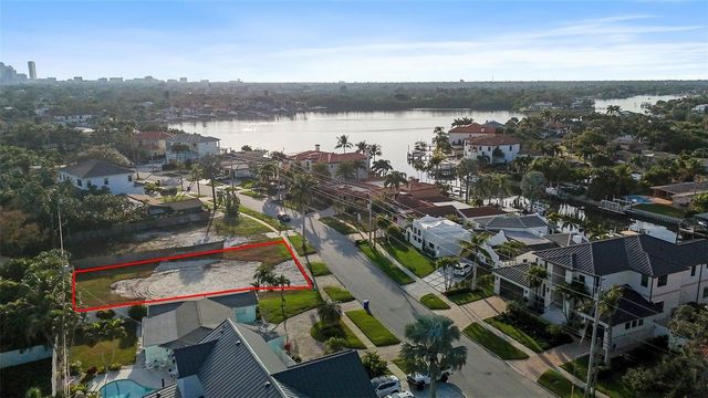 1235 CORDOVA BOULEVARD NE, St Petersburg, FL 33704