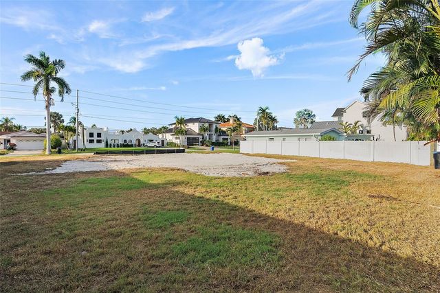 1235 CORDOVA BOULEVARD NE, St Petersburg, FL 33704